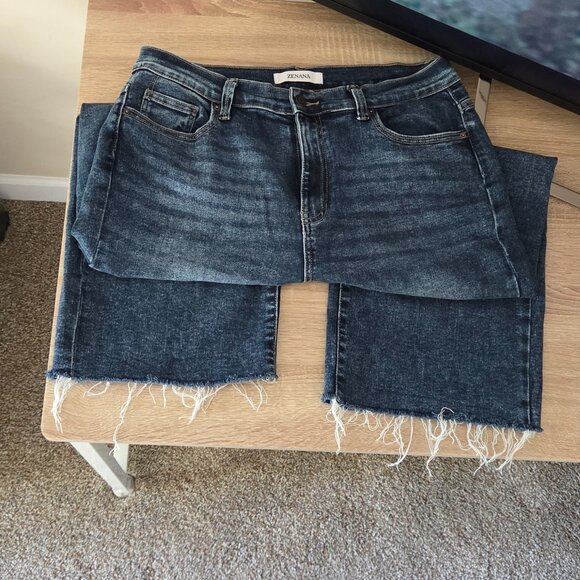 jeans - Picture 3 of 5